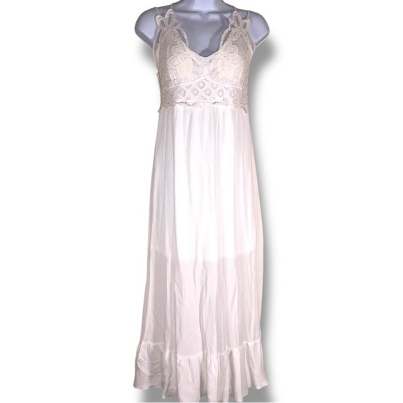 Juniors Large White Boho Dress Embroidered Accent Womens Lace Top Ruffle Boho - Picture 1 of 16